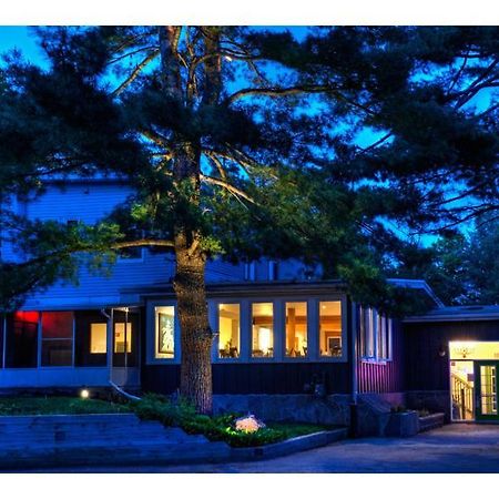 هانتسفيل Pine Lodge Muskoka المظهر الخارجي الصورة