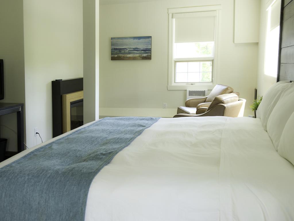 هانتسفيل Pine Lodge Muskoka المظهر الخارجي الصورة