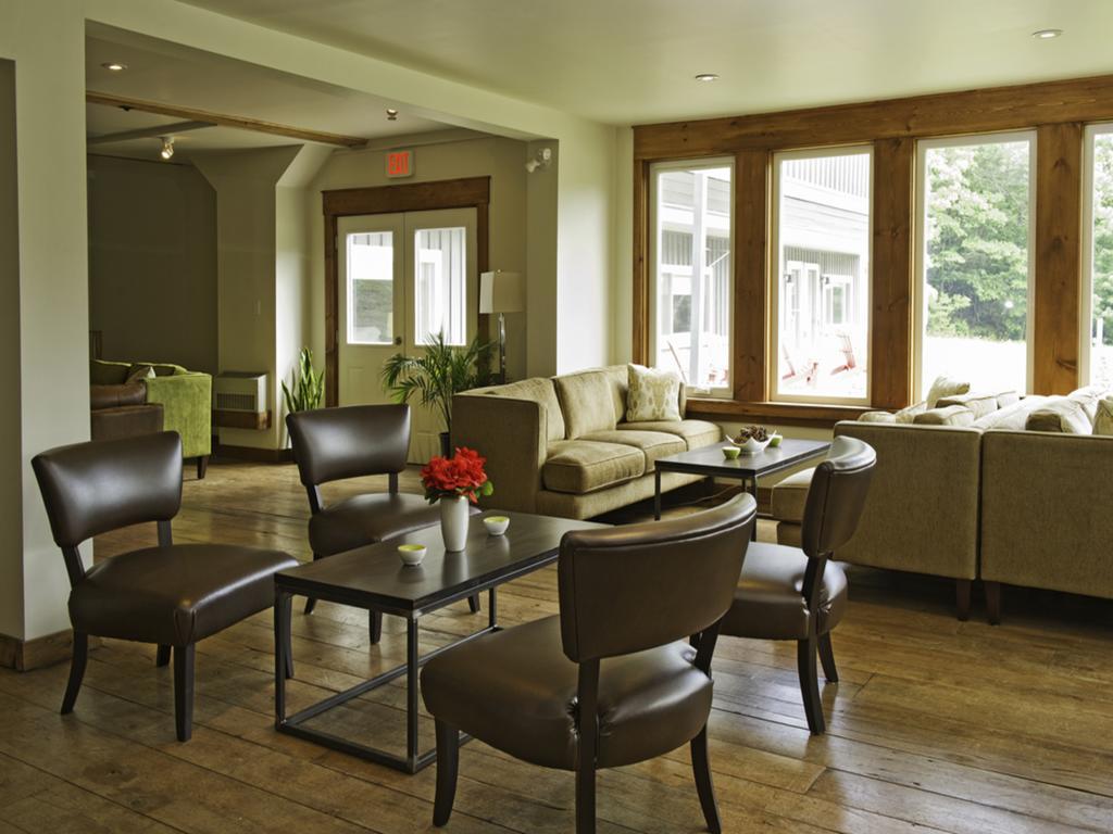 هانتسفيل Pine Lodge Muskoka المظهر الخارجي الصورة