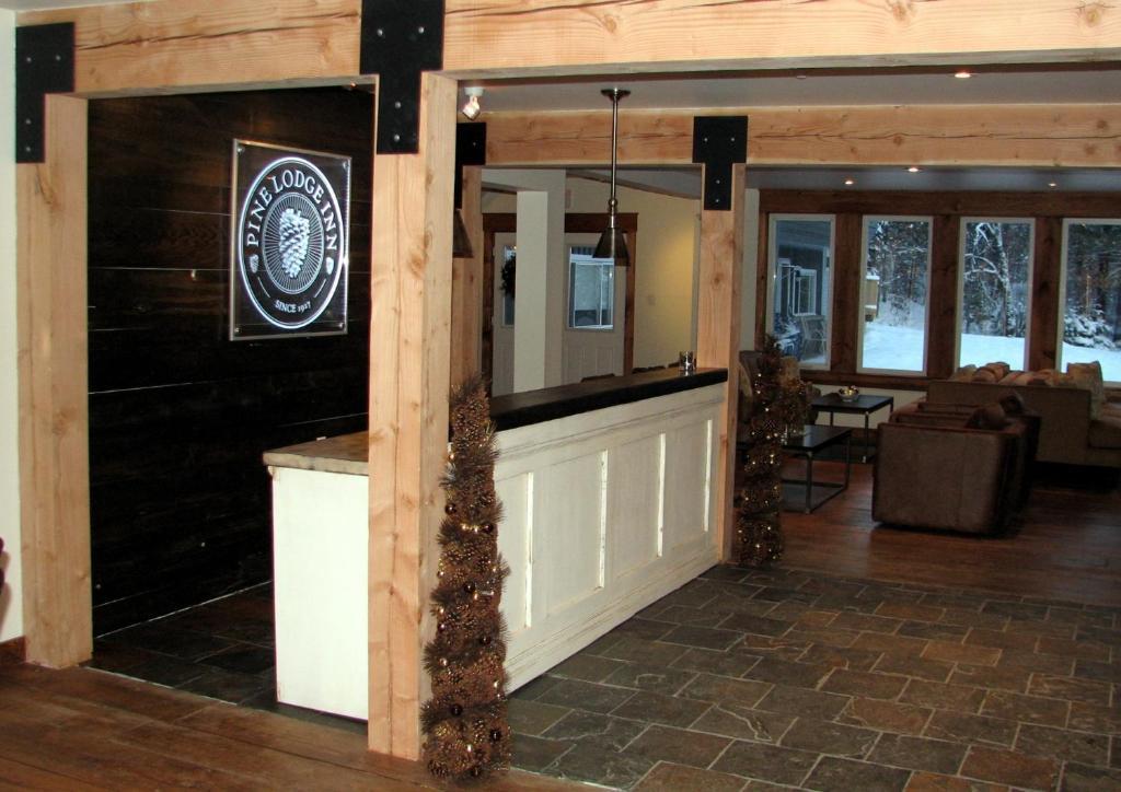 هانتسفيل Pine Lodge Muskoka المظهر الخارجي الصورة