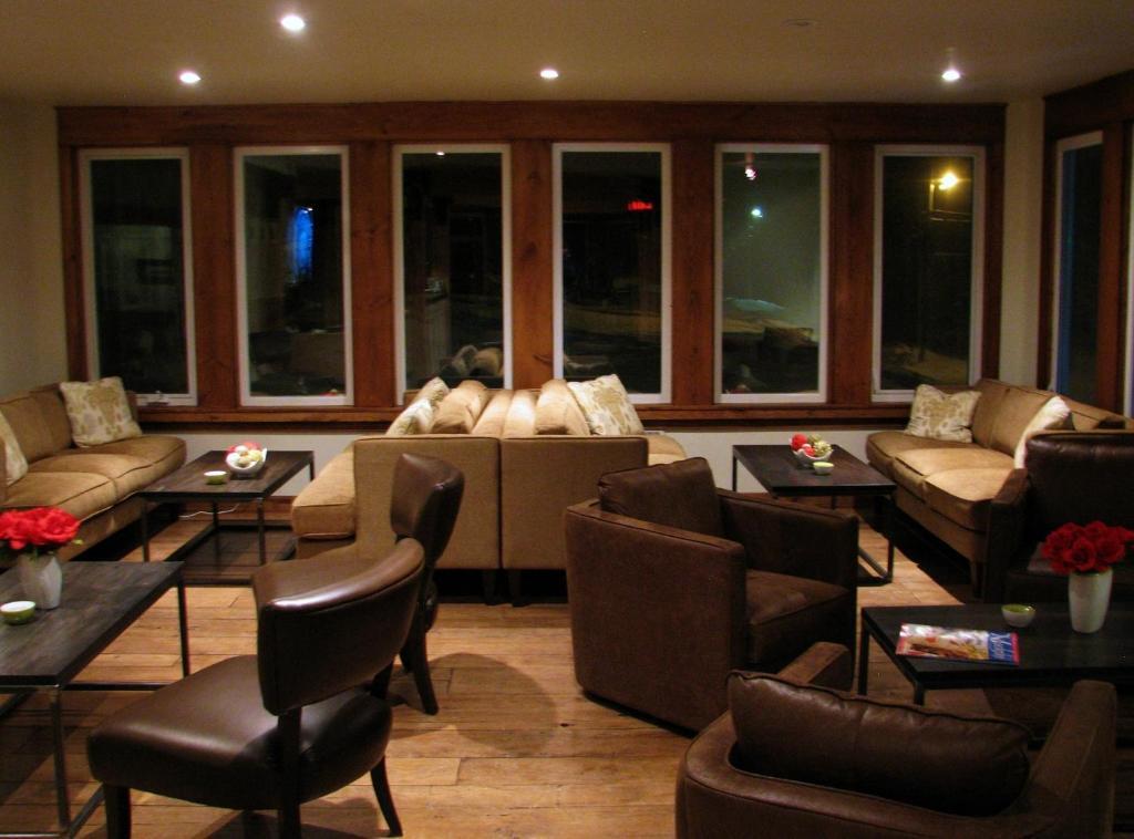 هانتسفيل Pine Lodge Muskoka المظهر الخارجي الصورة