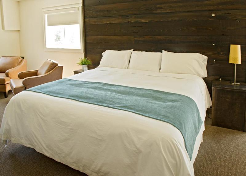 هانتسفيل Pine Lodge Muskoka المظهر الخارجي الصورة